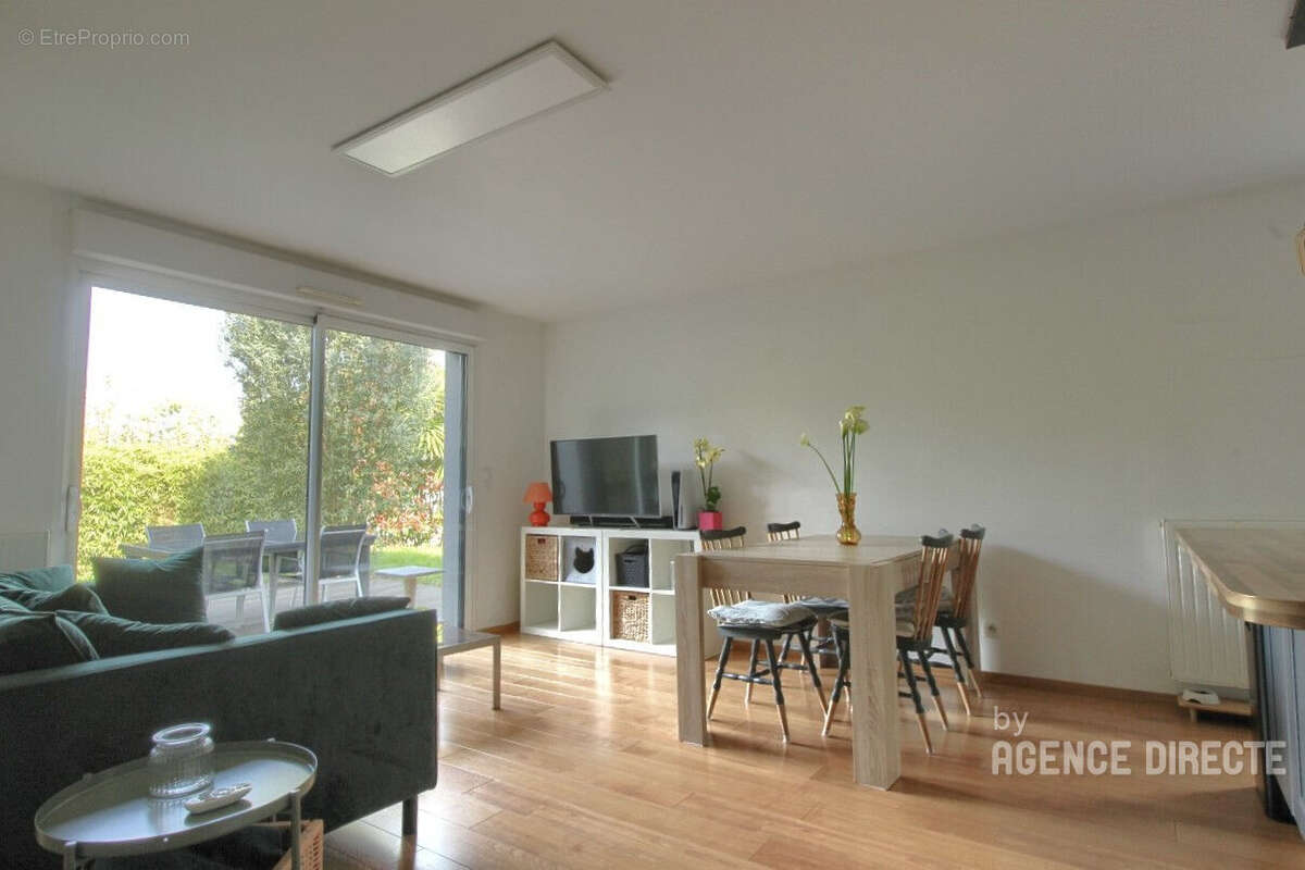 Maison à LA CHAPELLE-DES-FOUGERETZ