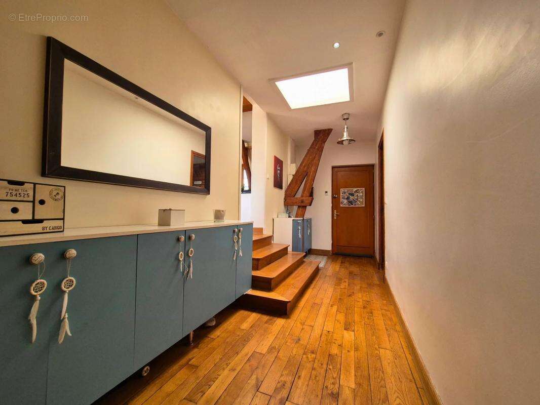 Appartement à HERICY