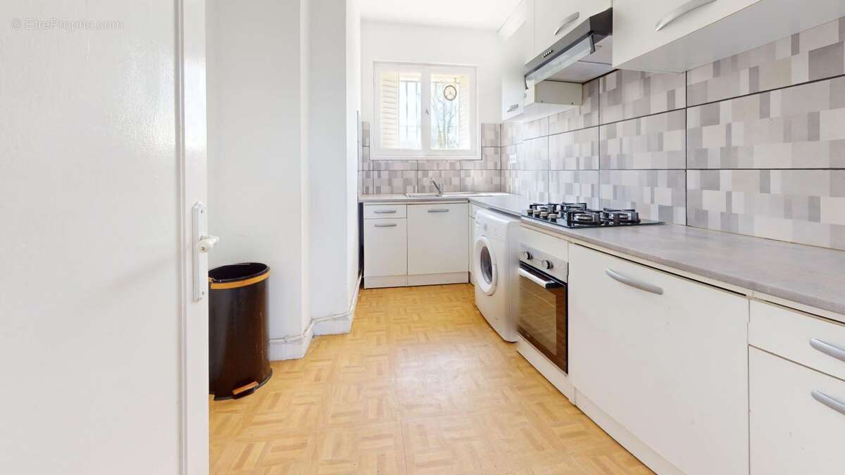 Appartement T4 secteur Lyon 9 - photo 5