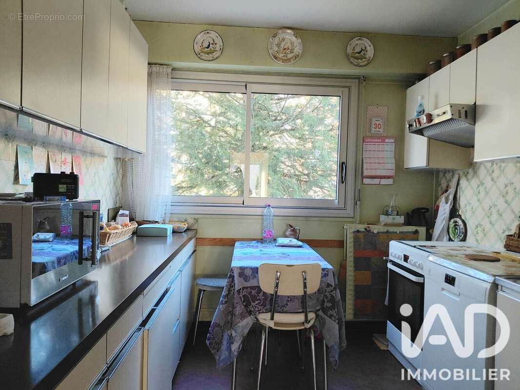 Photo 4 - Appartement à LE PLESSIS-ROBINSON