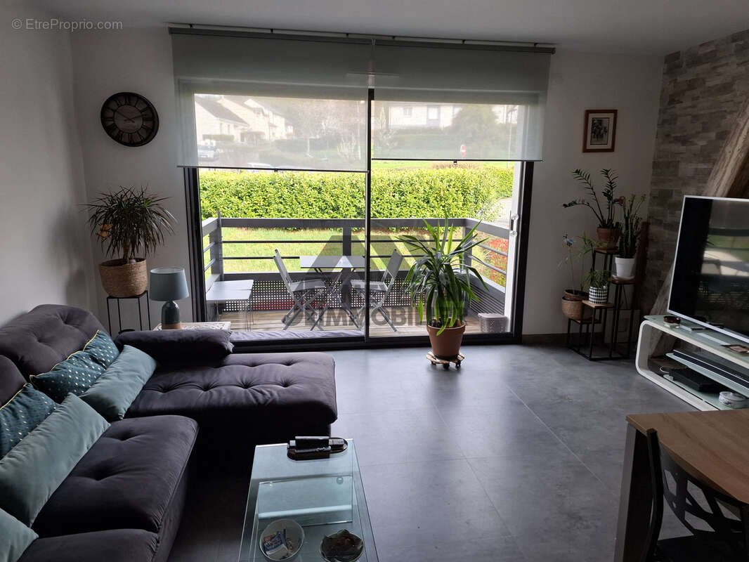 Appartement à CUSTINES