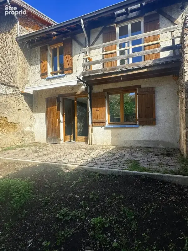 Maison 3 pièces 103 m² à vendre à La Cote-Saint-Andre (38260) - photo 2