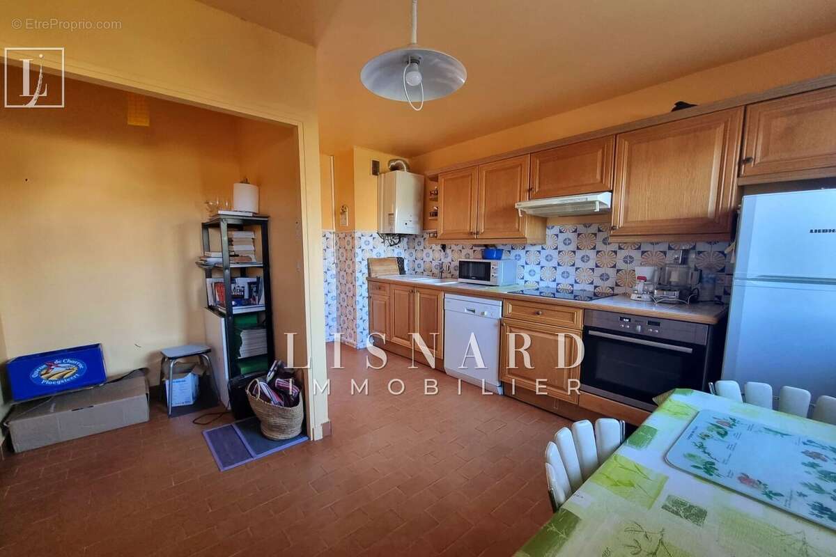 Appartement à VALLAURIS