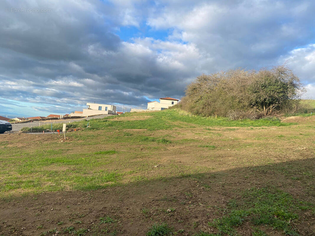 Terrain à SAINT-HEAND