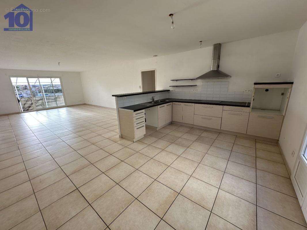 Maison à COLOMBIERS