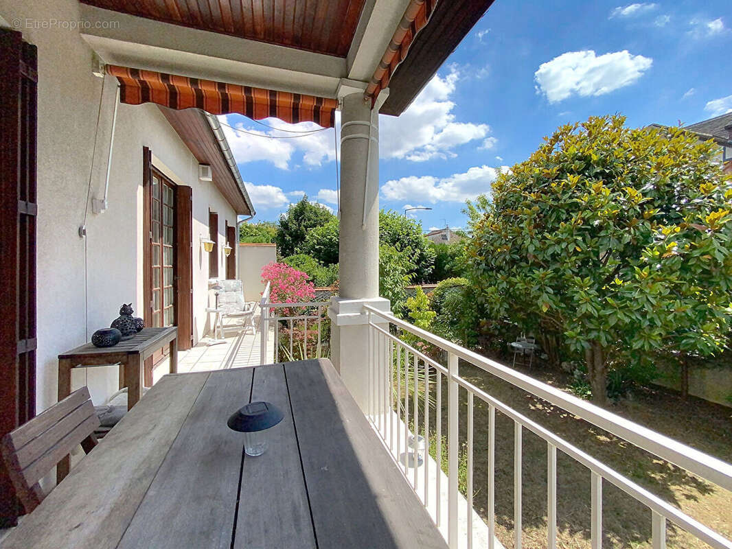 Maison à SAINT-MAUR-DES-FOSSES