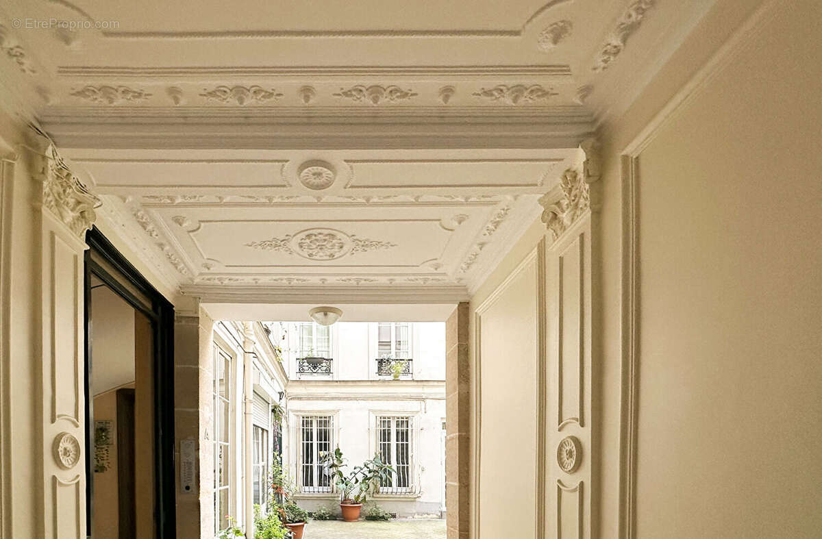 Appartement à PARIS-8E