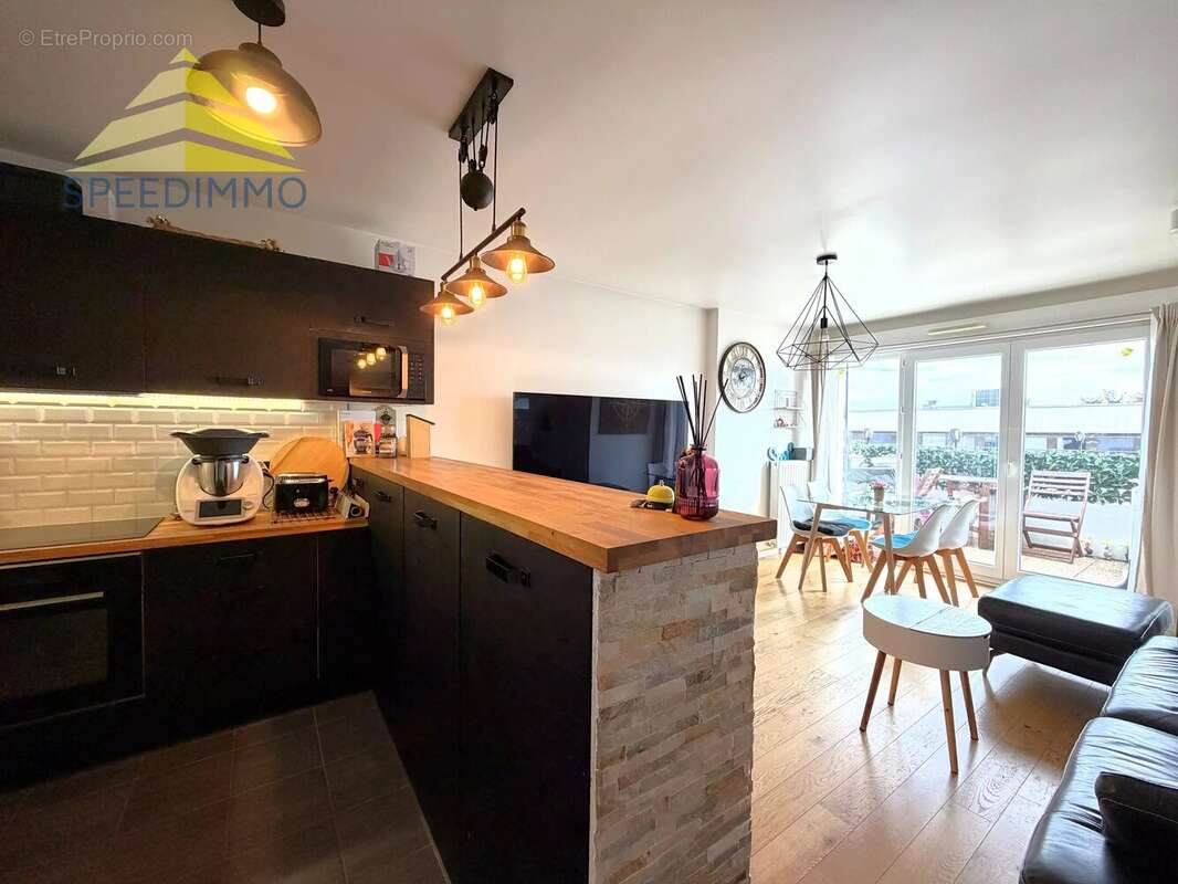 Appartement à BRIE-COMTE-ROBERT