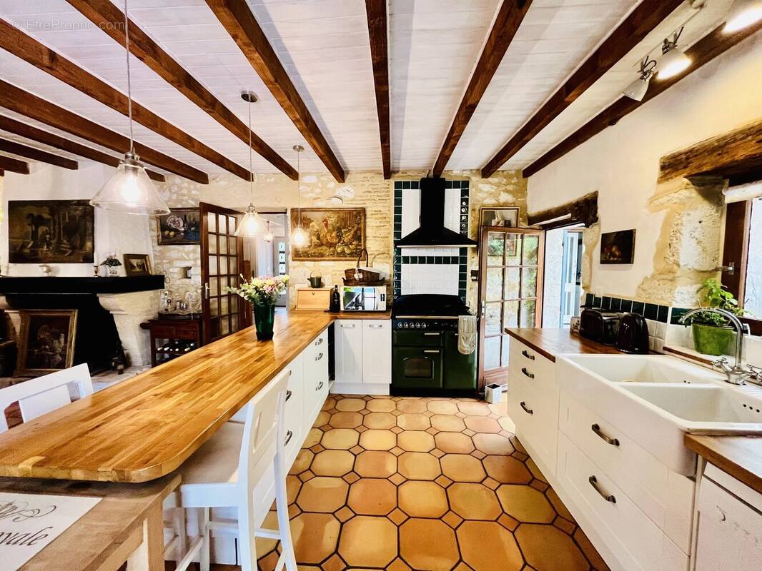 Maison élégante avec piscine, maison d'amis et vue imprenable - photo 3