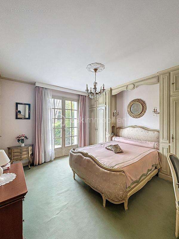 Maison à ETAMPES-SUR-MARNE