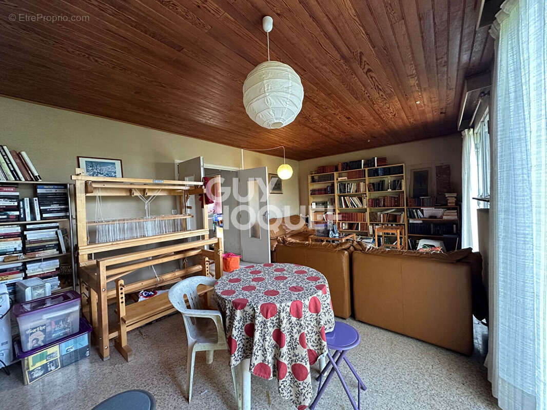 Maison à DAMPIERRE-SUR-AVRE