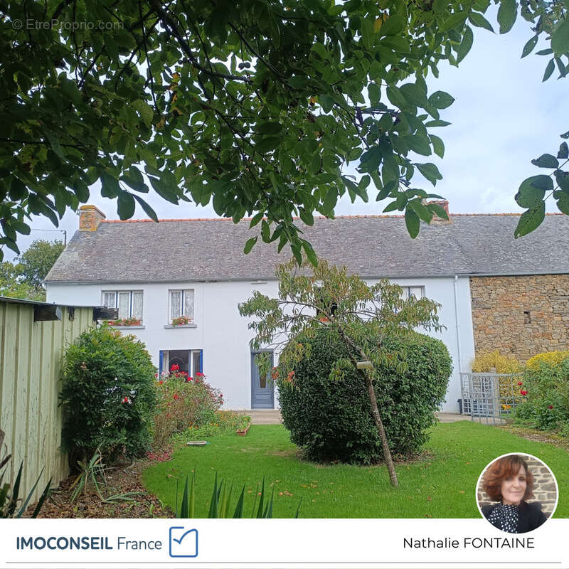 Maison à NEANT-SUR-YVEL