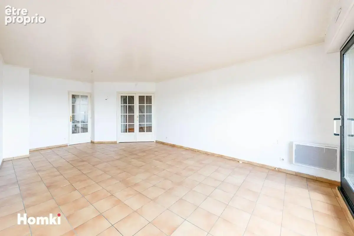 SAINT-AMAND-LES-EAUX – Appartement duplex T3 avec terrasse, balcon, parking et ascenseur – Résidence recherchée - photo 6