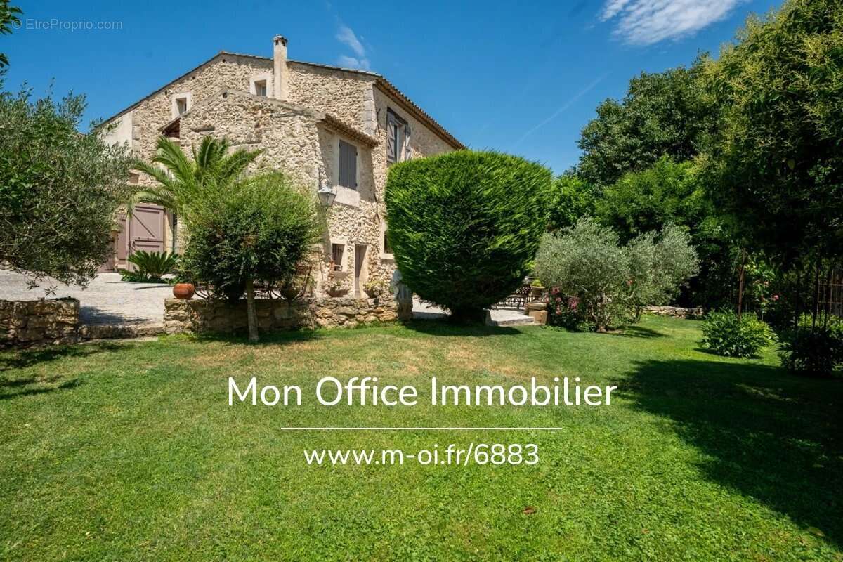 Maison à VERNEGUES