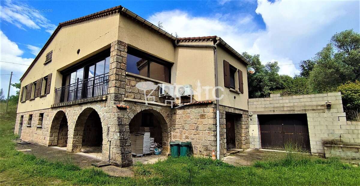 Maison à SAINT-PAUL-LE-JEUNE