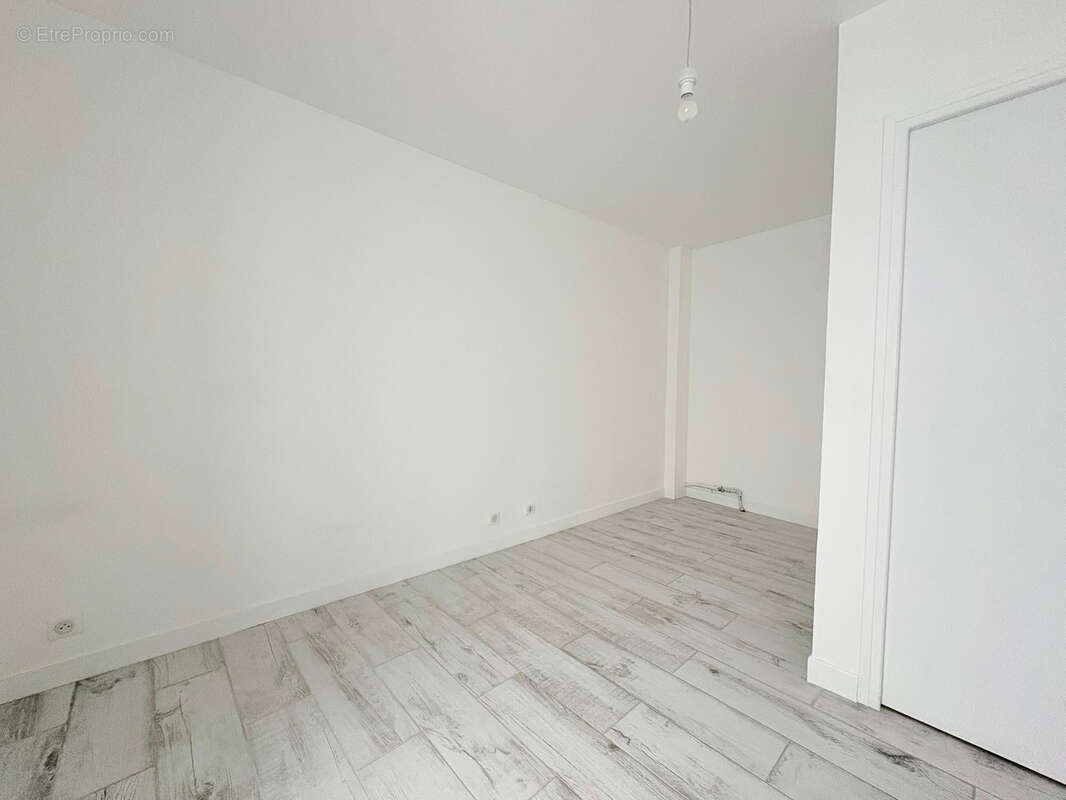 Appartement à LIMOURS