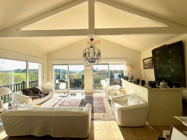 Appartement à ARBONNE