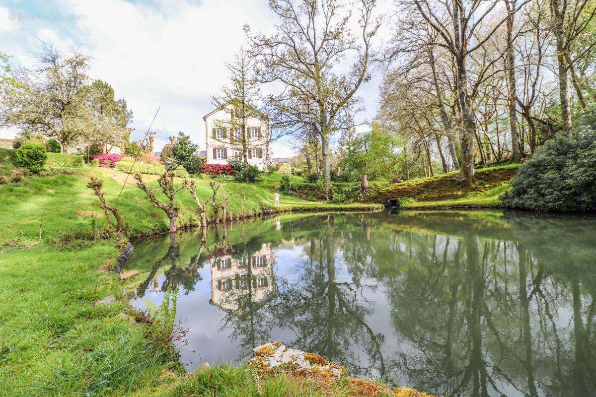 Maison à CARHAIX-PLOUGUER