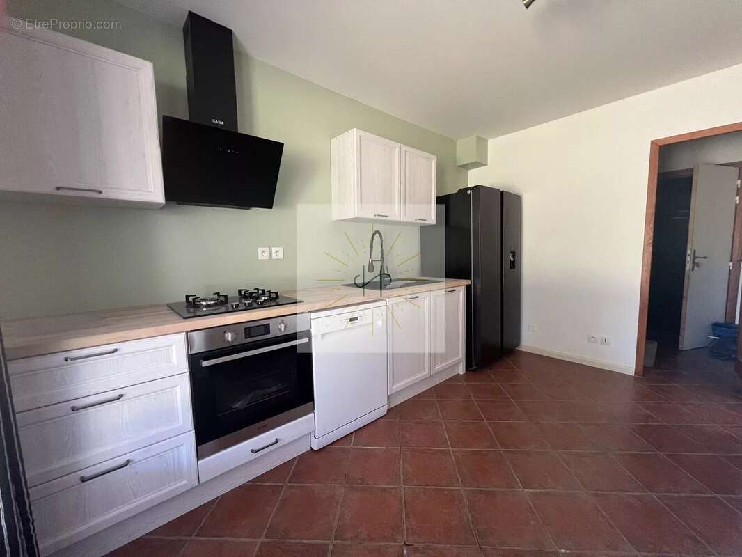 Maison à SAINT-REMEZE