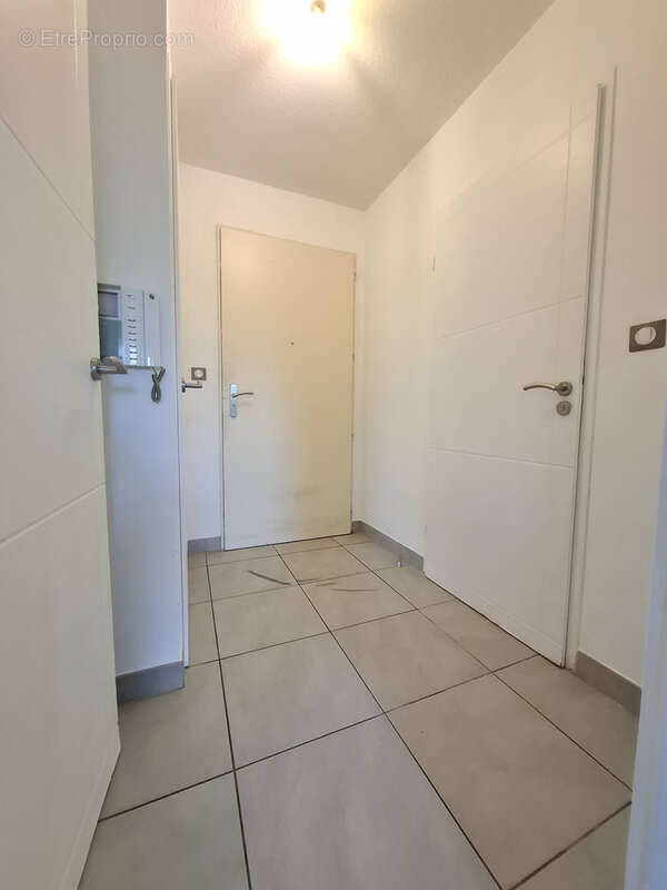 Appartement à MAUGUIO