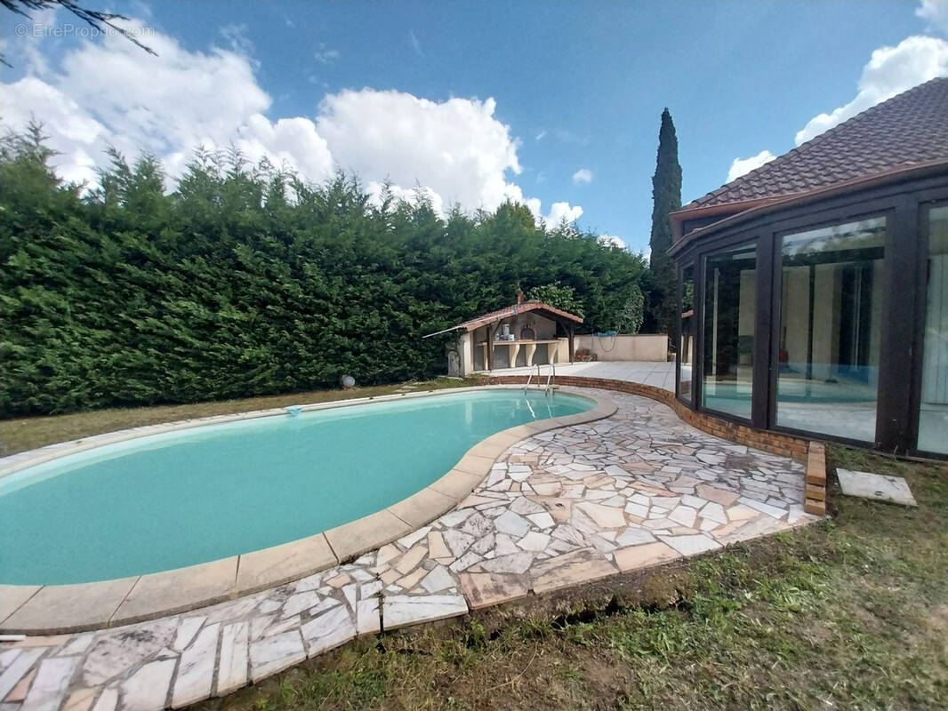 Maison à LOUVIGNY