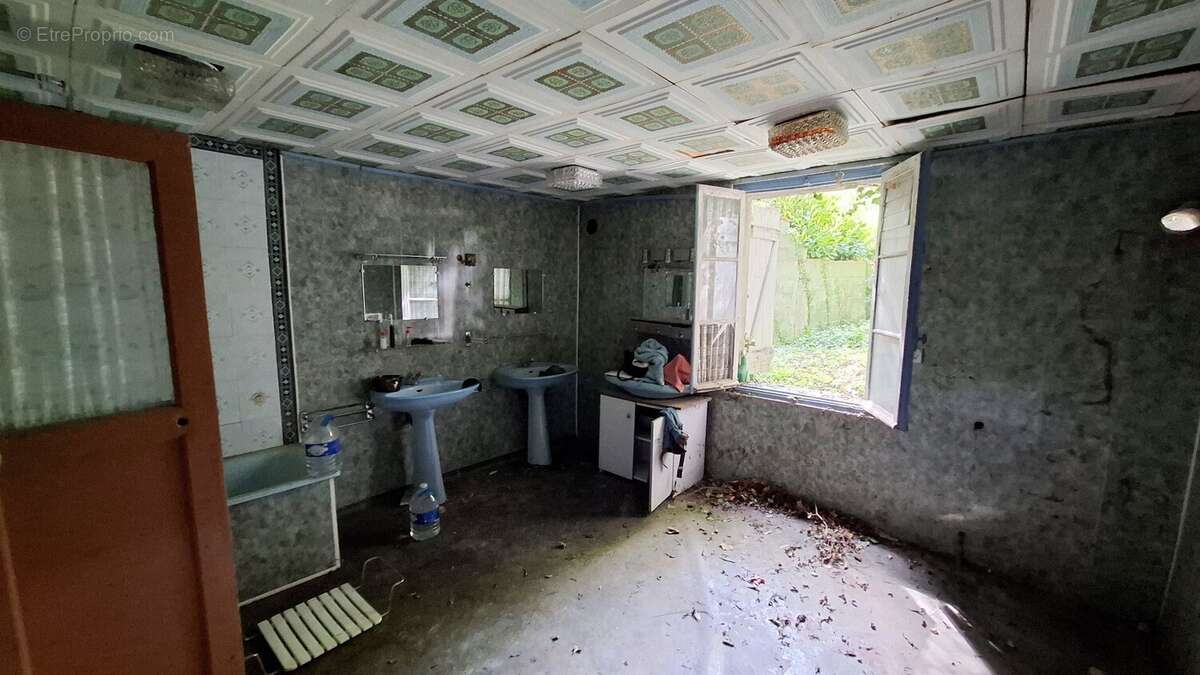 Maison à BELLERIVE-SUR-ALLIER