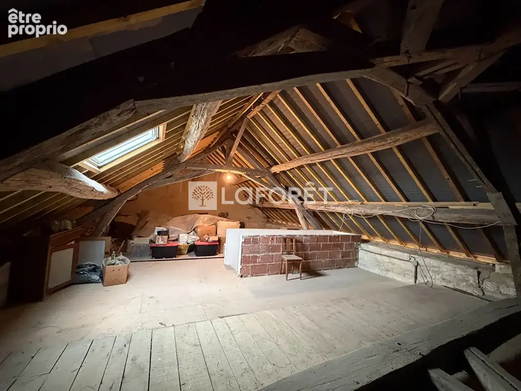 Corps de ferme à Vraux ? Maison familiale avec dépendances - photo 13