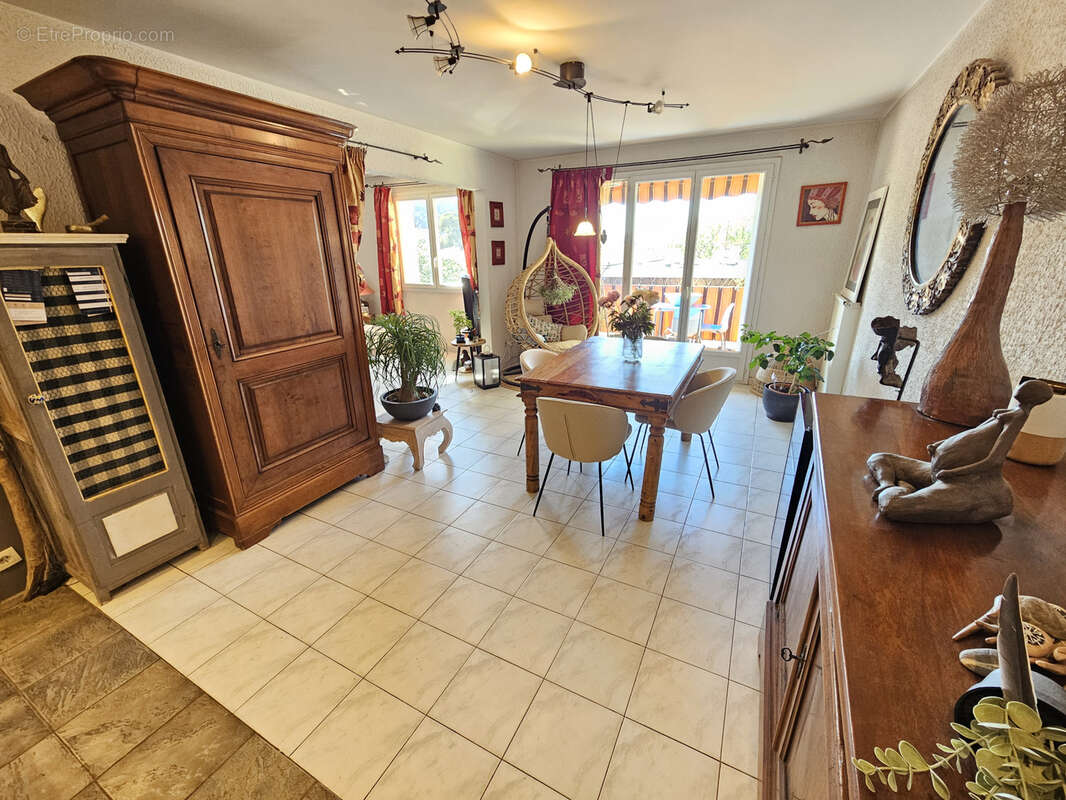 Appartement à HYERES
