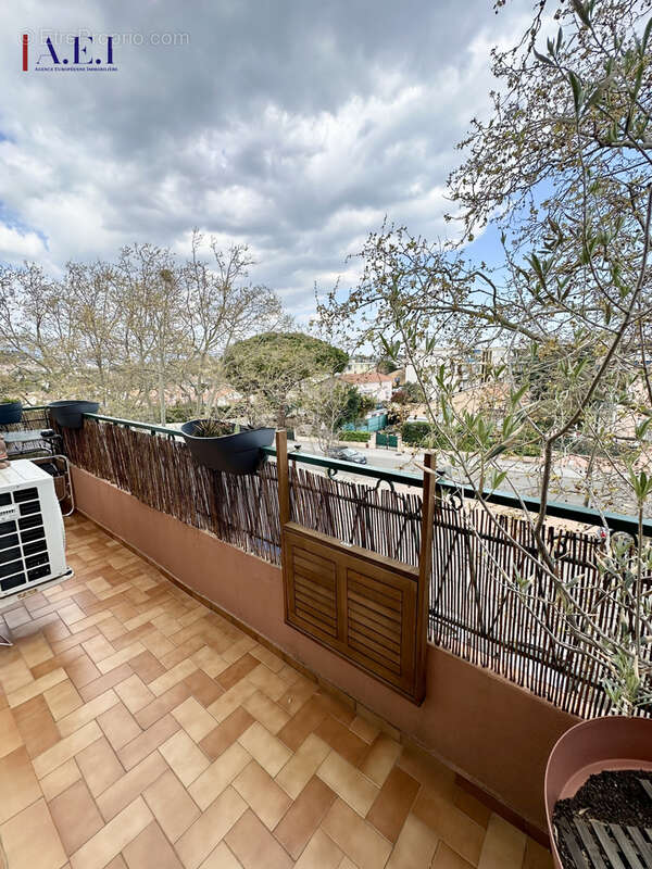 Appartement à SIX-FOURS-LES-PLAGES