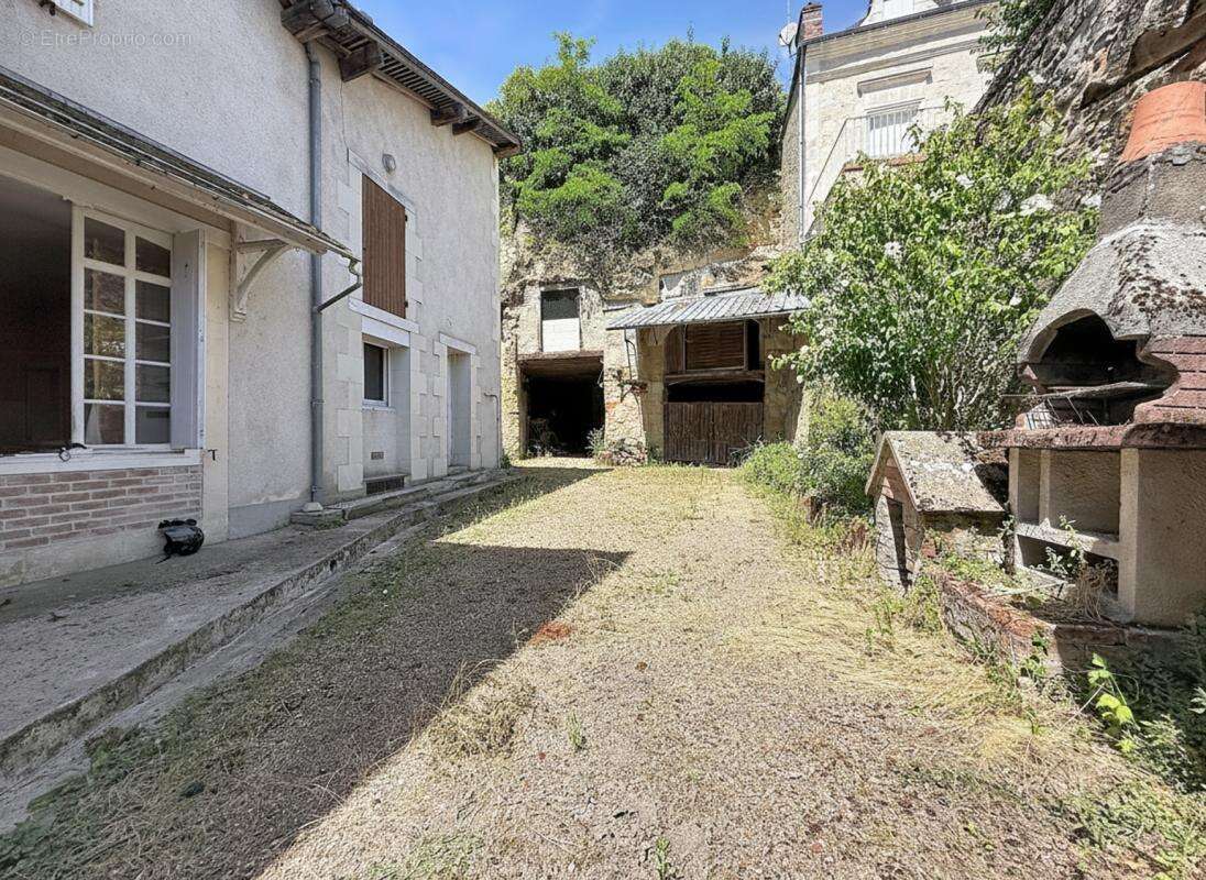 Maison à POCE-SUR-CISSE