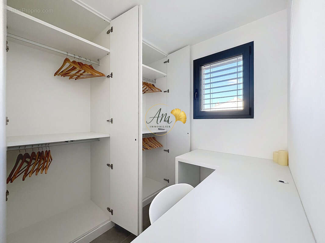Appartement à VALLAURIS