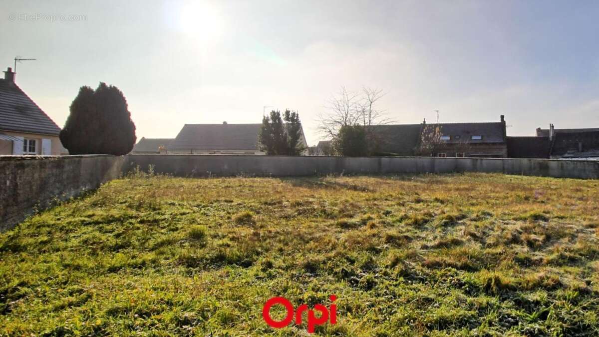 Maison à LACHELLE