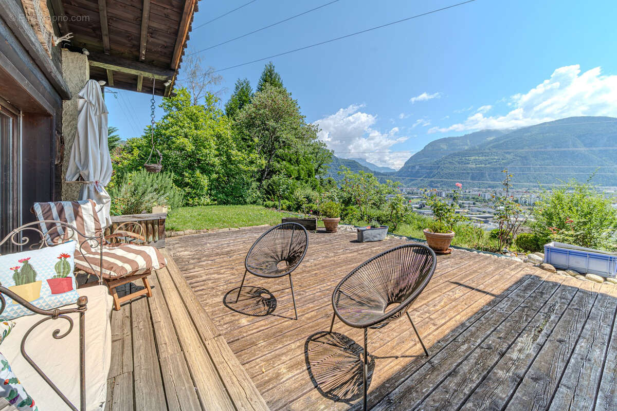 Chalet d’exception 8 pieces   350 m2 sur terrain  5000 m2  chatillon-sur-cluses - photo 13