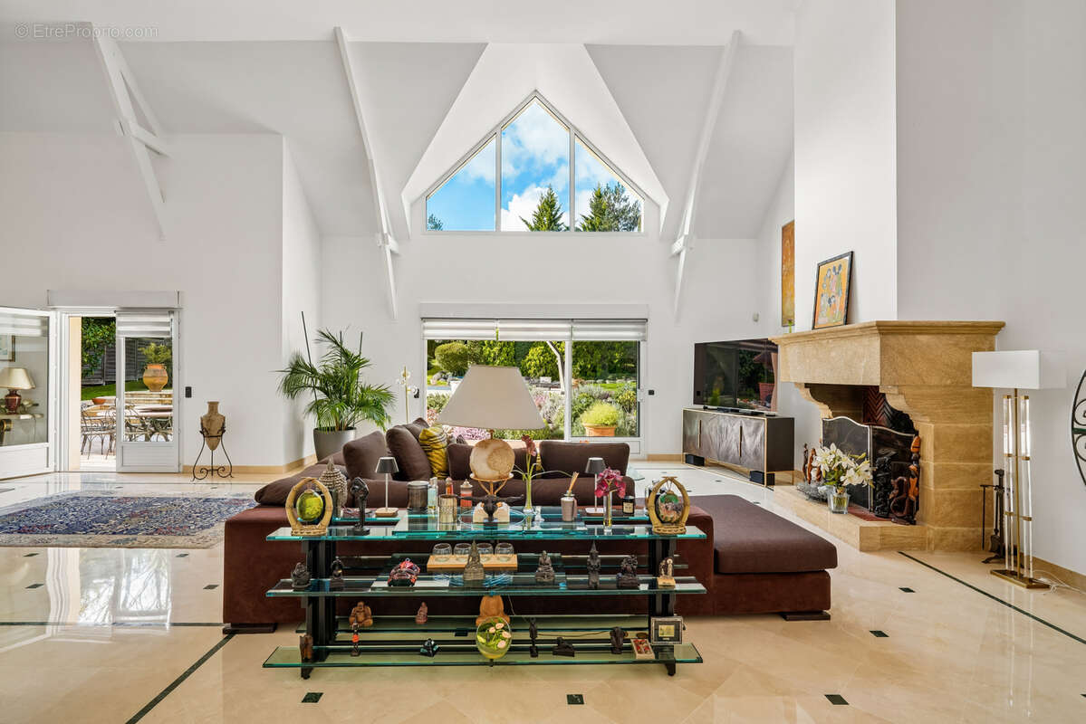 Maison à LOUVECIENNES