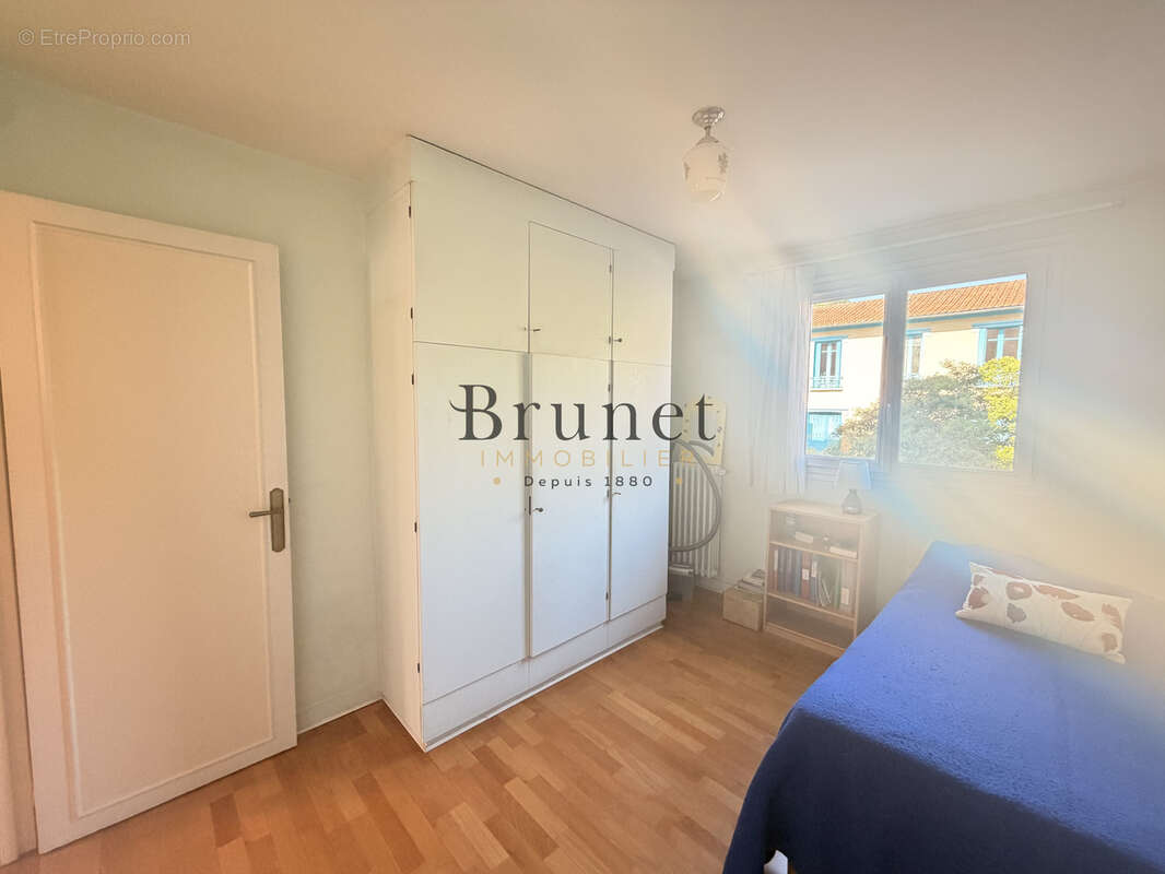 Appartement à SAINT-MAUR-DES-FOSSES
