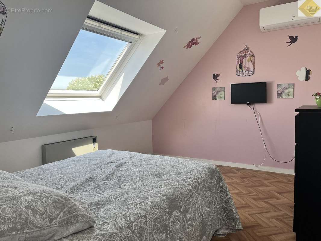 Maison à NEONS-SUR-CREUSE