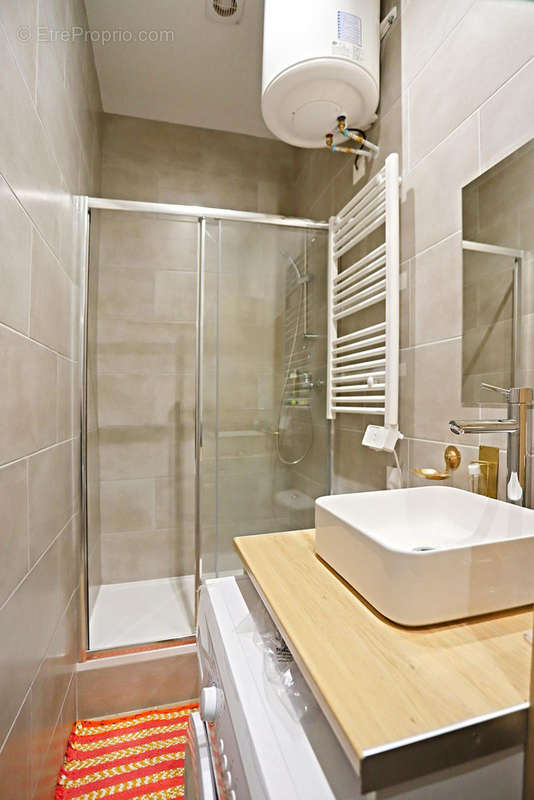 Appartement à PARIS-3E