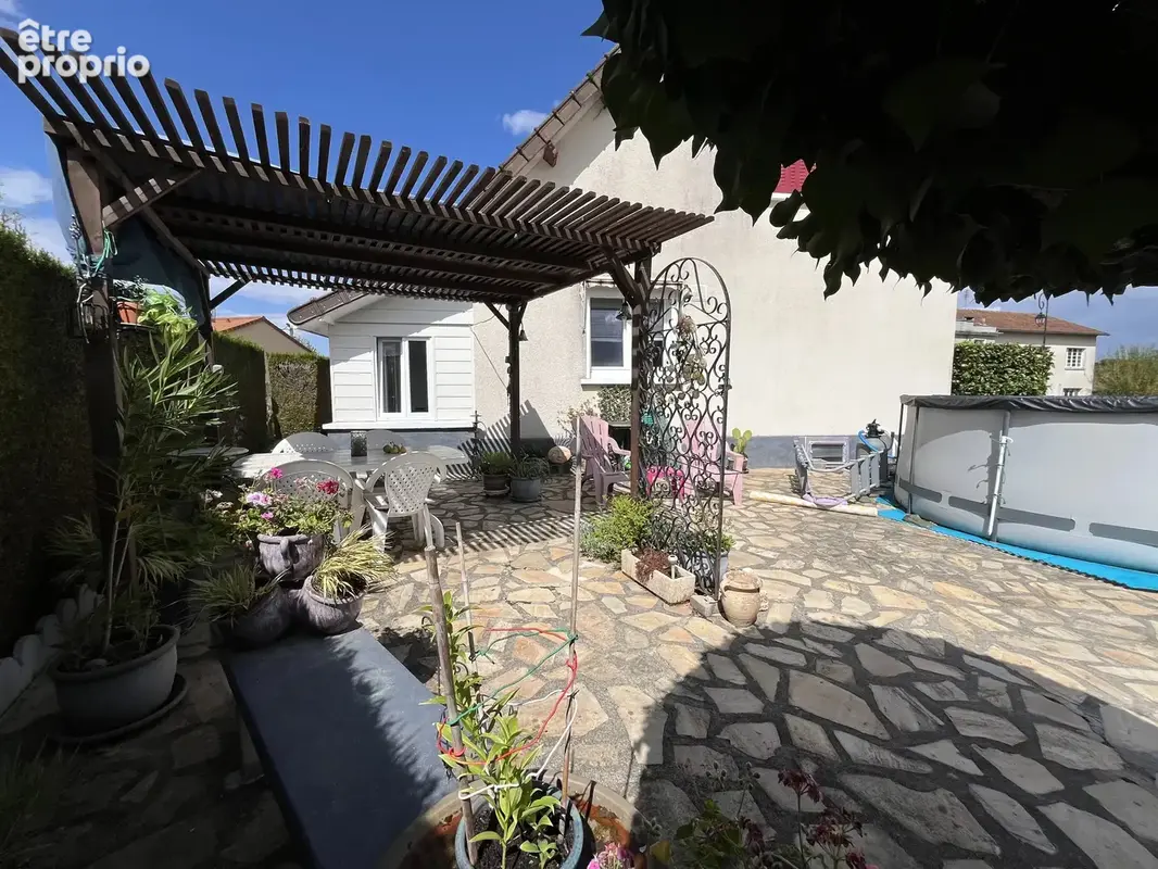 Maison familiale avec jardin, garage et sous-sol - photo 10