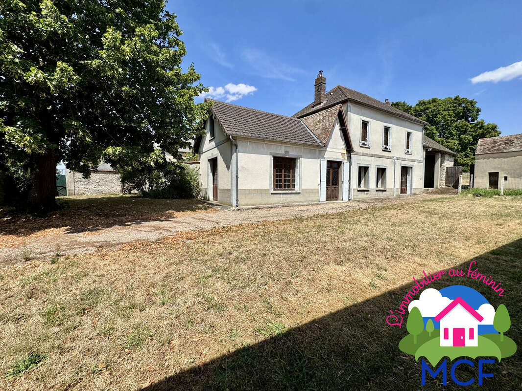 Maison 132 m² à Breval  - photo 2