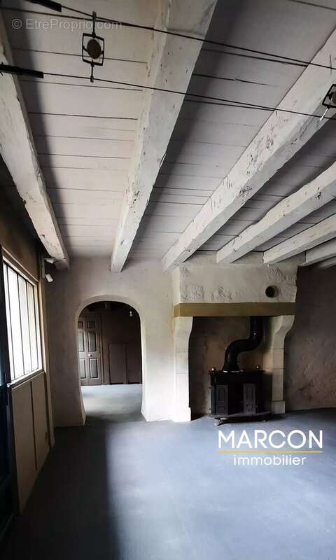 Maison à BENEVENT-L'ABBAYE