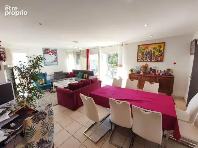 Maison T5 de 124 m2 avec garage et jardin clôturé - photo 5