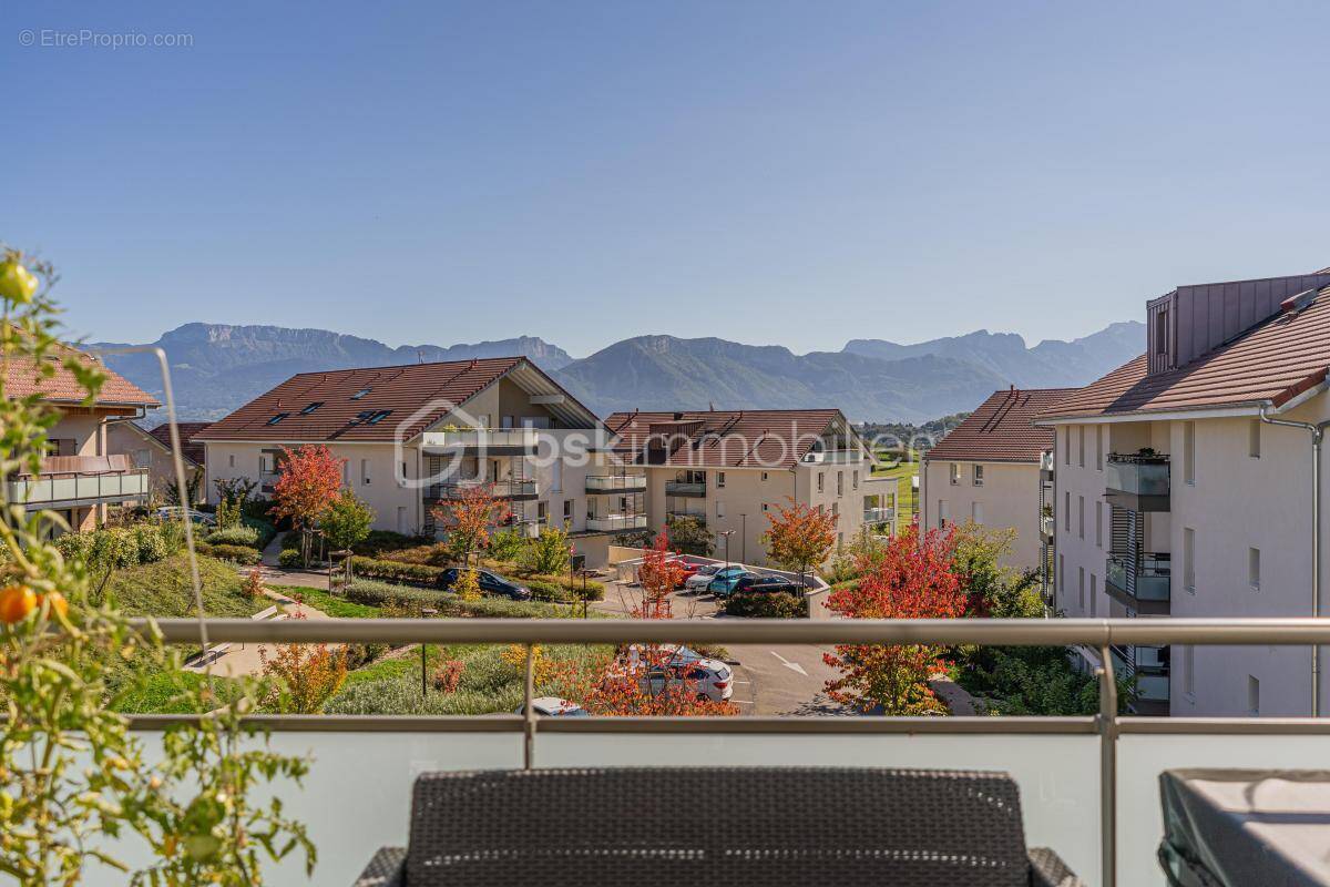 Appartement à POISY