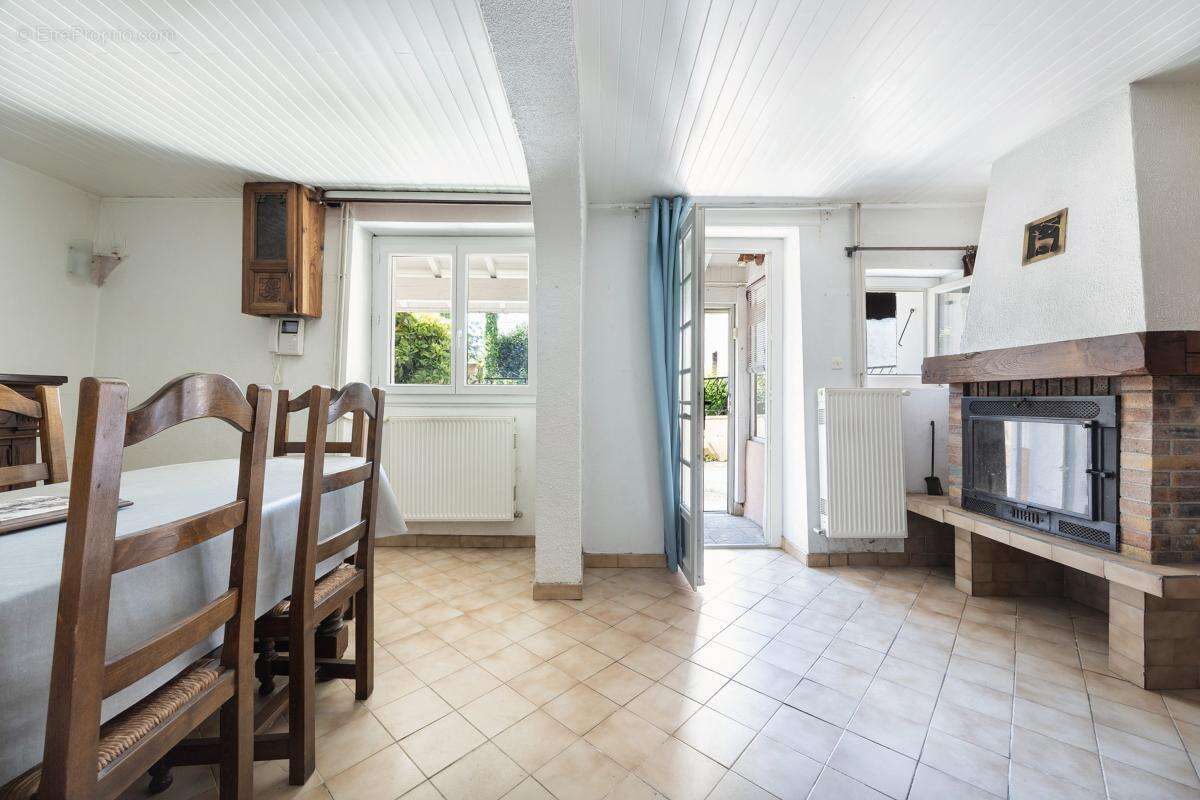 Maison à GENAS