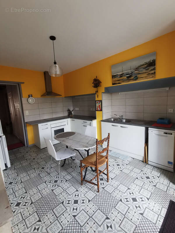Appartement spacieux et lumineux avec grande terrasse - photo 4
