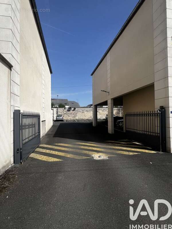 Photo 3 - Parking à PERSAN