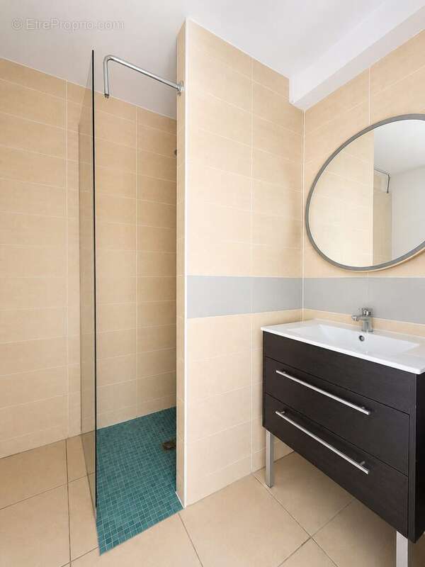 Appartement 45 m² à Sainte-Maxime  - photo 6