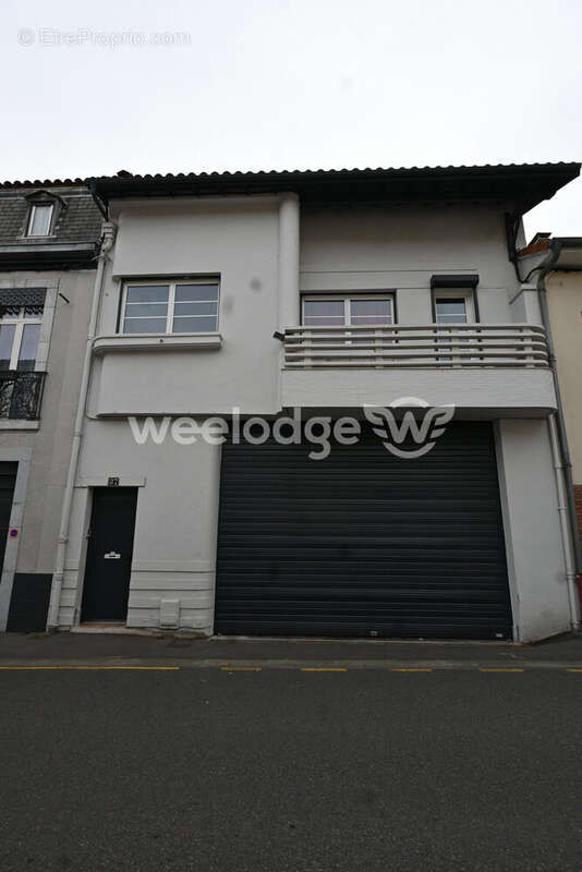 Maison à MONTREJEAU