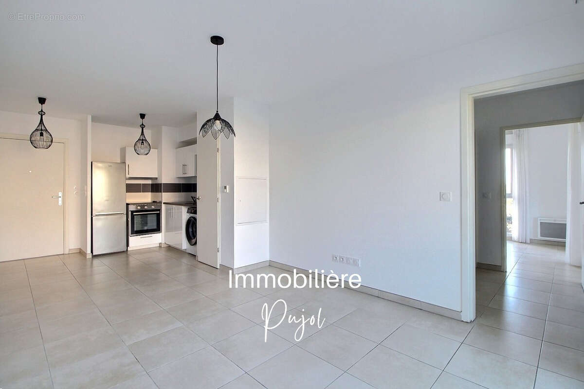 Appartement à MARSEILLE-8E