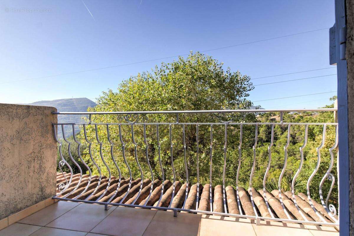 Maison à SAINT-MARTIN-DU-VAR