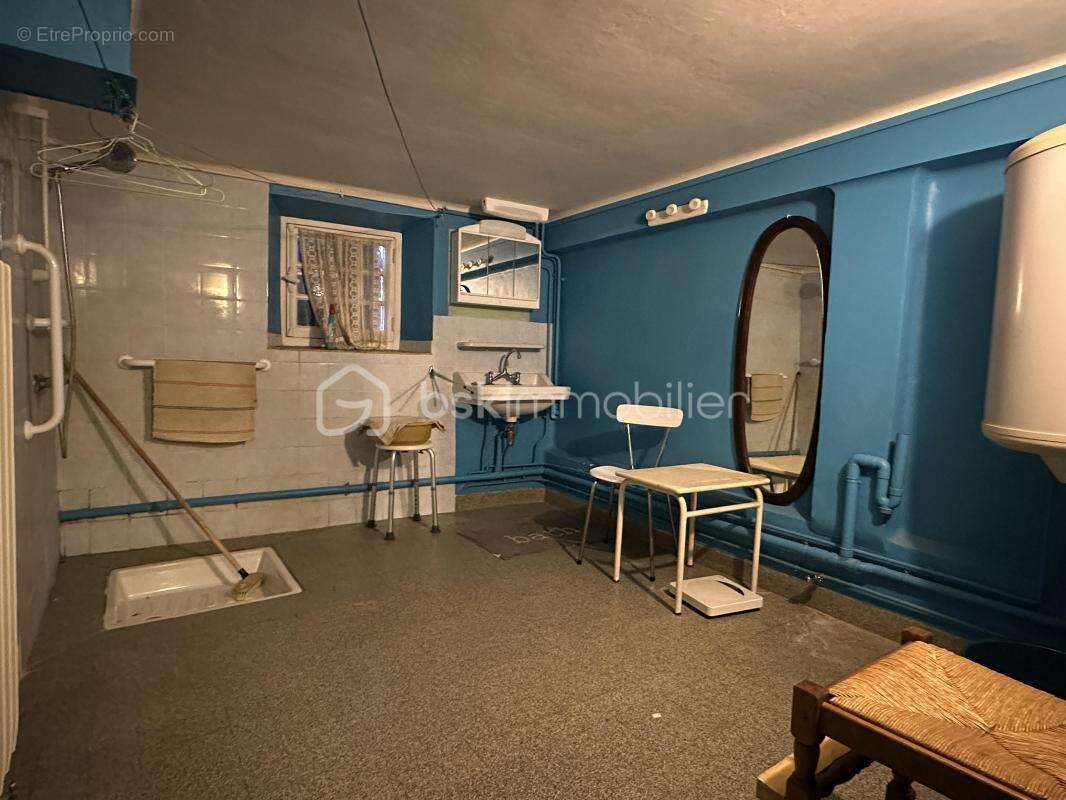 Maison à VILLENEUVE-SUR-YONNE